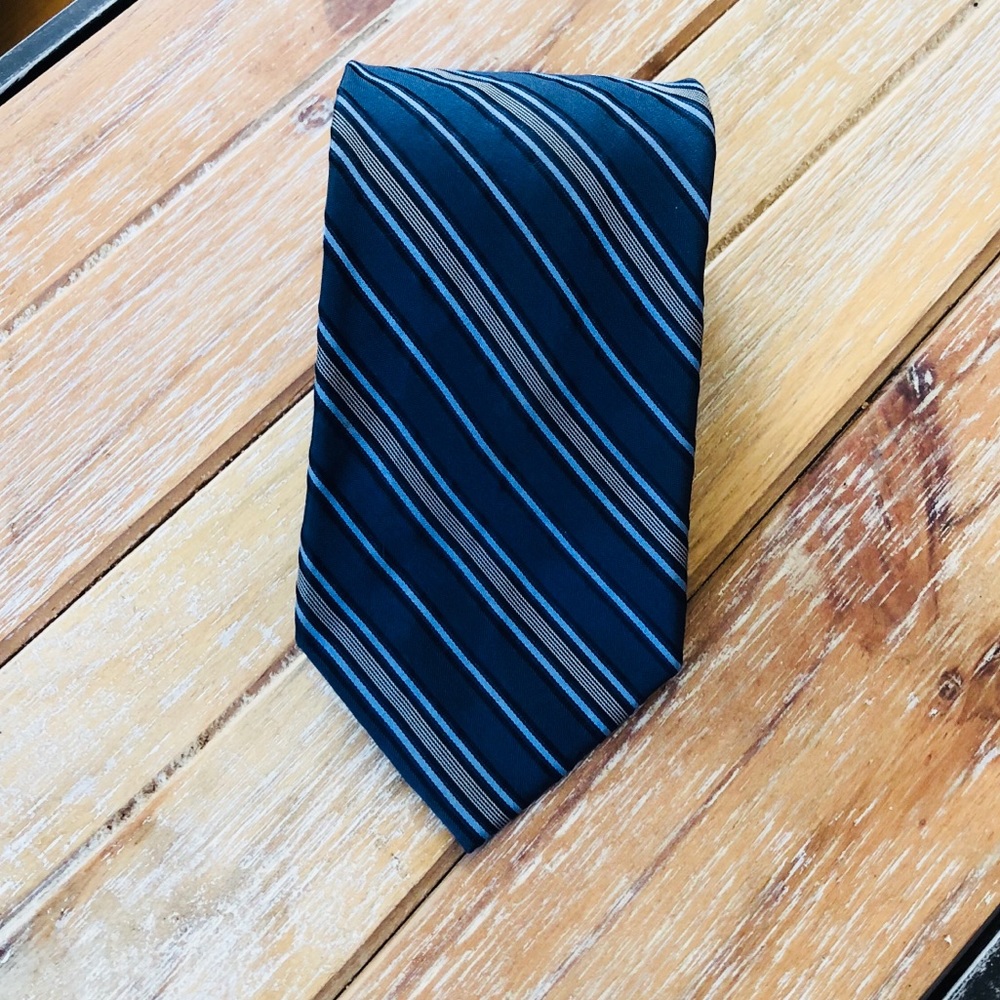 ✨Buy1 Get1✨Calvin Klein Tie